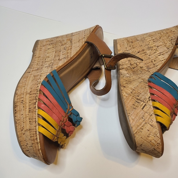 Rue 21 Multi Color Wedge Heels - Picture 4 of 9